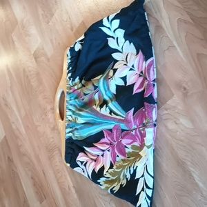 Vintage floral handbag wood handle
